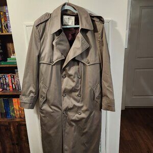 MEN’S TRENCH COAT